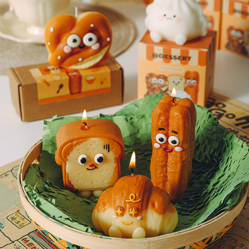 Baked Bread Scented Candle, Holiday Ornament– Christmas Decoration Gift