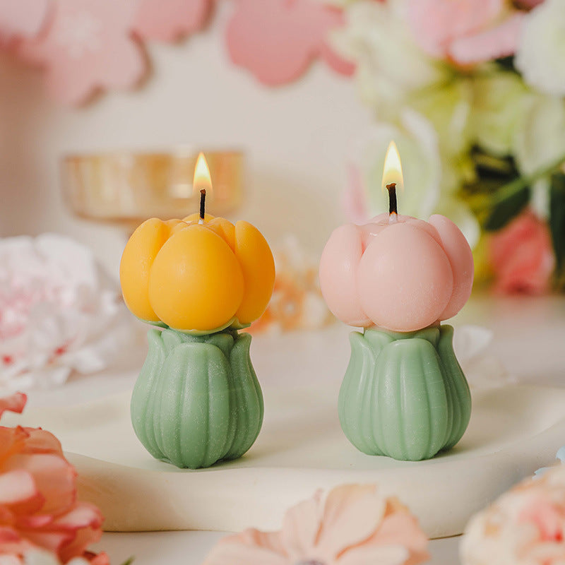 Tulip Bud Scented Candle, Holiday Ornament– Christmas Decoration Gift