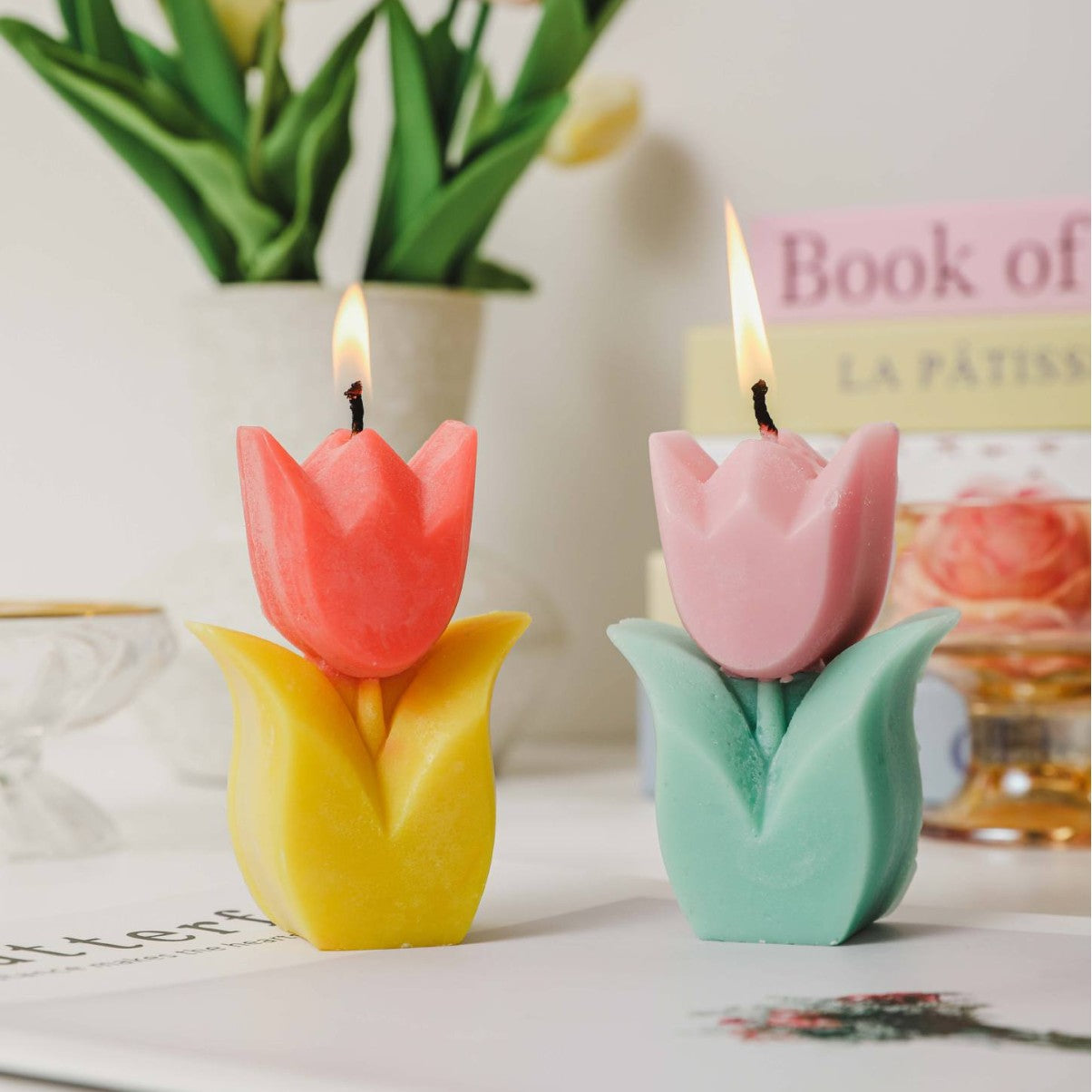 Tulip Scented Candle, Holiday Ornament– Christmas Decoration Gift