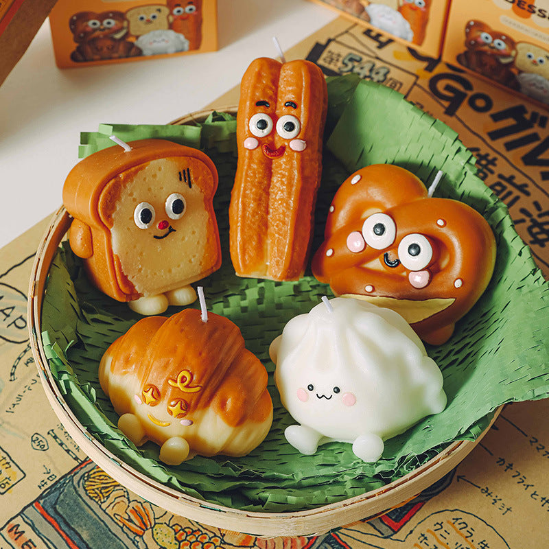 Baked Bread Scented Candle, Holiday Ornament– Christmas Decoration Gift